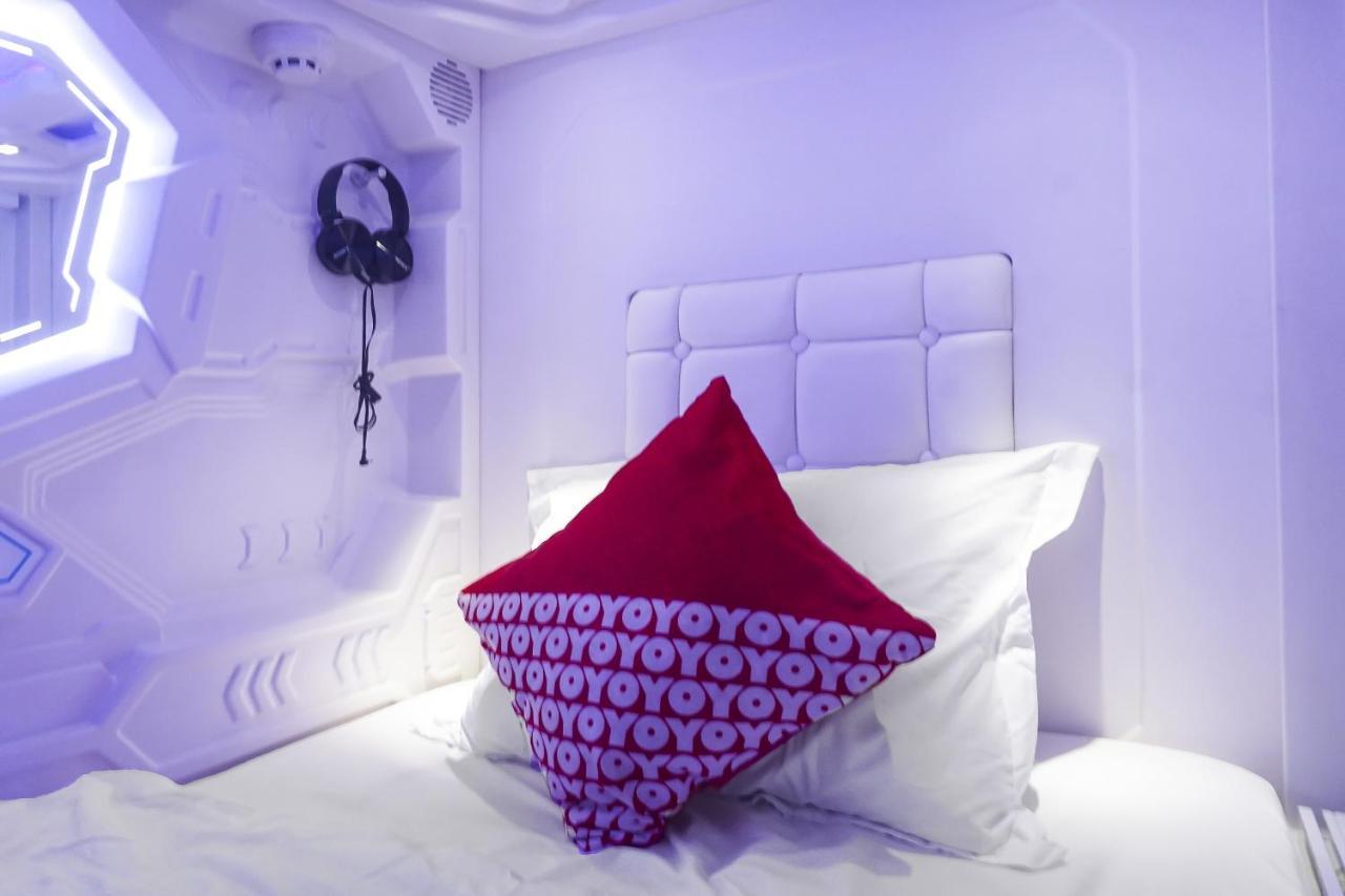 ג'קרטה Super Oyo 91328 Fiducia Capsule Hotel מראה חיצוני תמונה