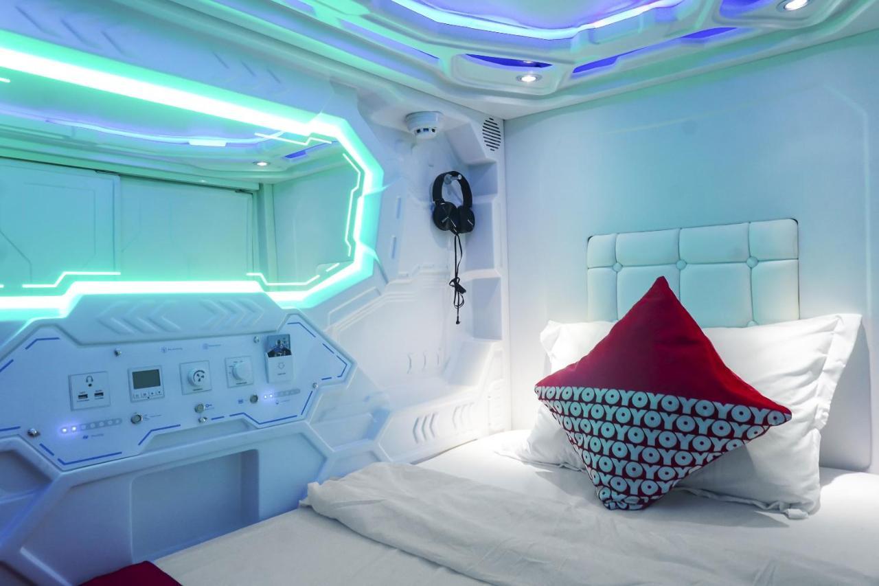 ג'קרטה Super Oyo 91328 Fiducia Capsule Hotel מראה חיצוני תמונה